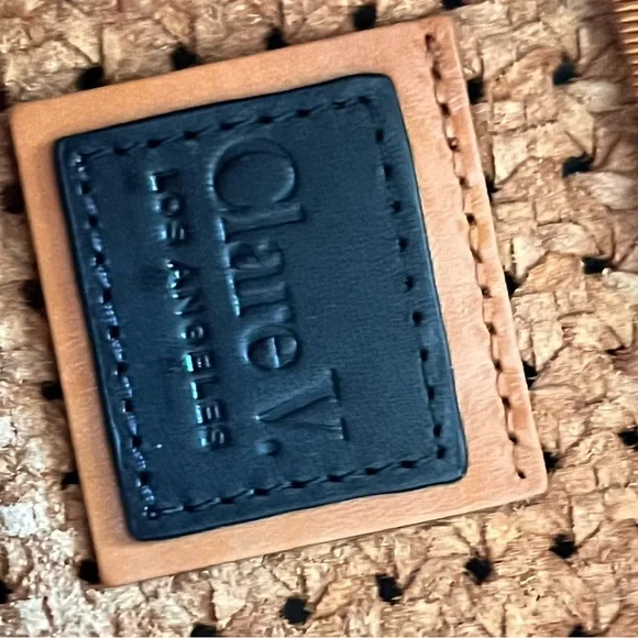 CLARE V | Grande Fanny - Picture 8 of 9